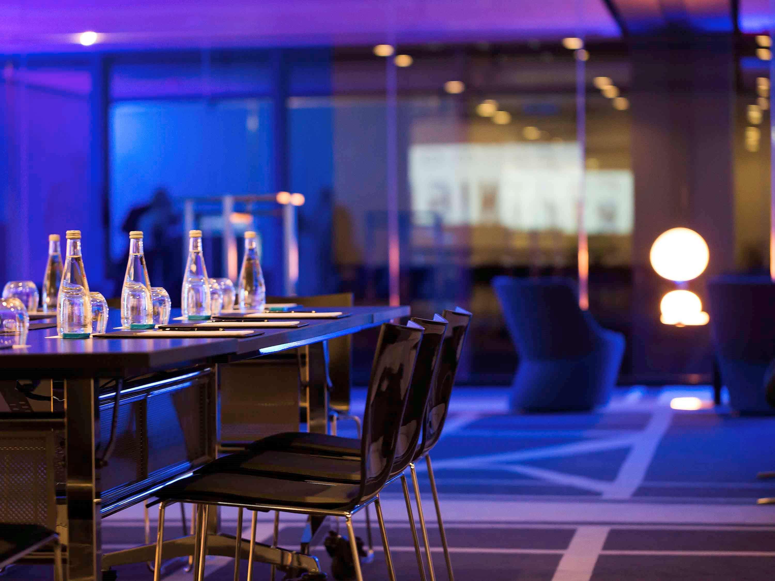 Hotel Pullman Sydney Airport Zewnętrze zdjęcie The 2011 World Economic Forum on Europe and Central Asia
